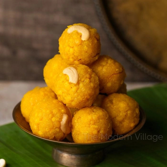 Mega Combo Sweets & Savouries only (1kg)